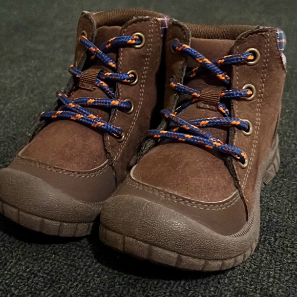 NEW OshKosh B’gosh Brown Size 5 toddler boots - Picture 5 of 6